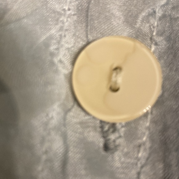 Beulah ruffled blouse NOTE missing button size one - Picture 8 of 13